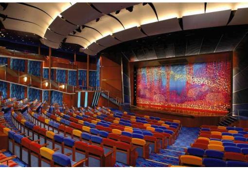 El gran teatro principal del buque